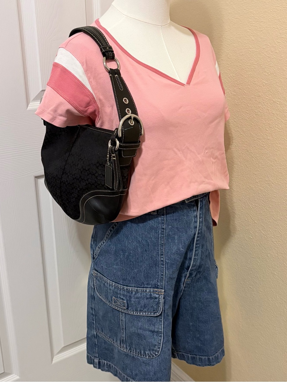 Pink V-Neck Short Sleeve Tee